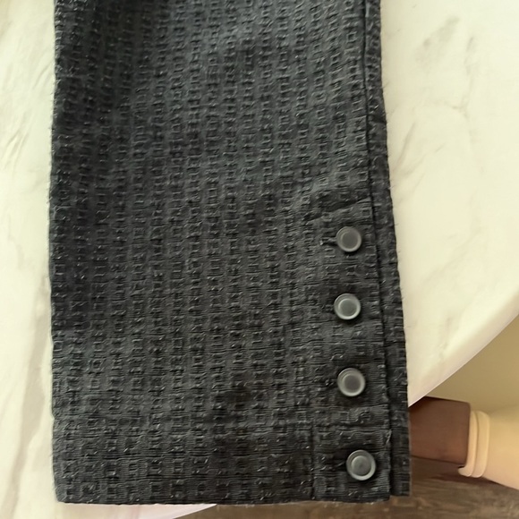 Dana Buchman Capri Pants - Picture 3 of 7